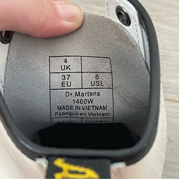 Doc Marten white boots - Picture 6 of 9